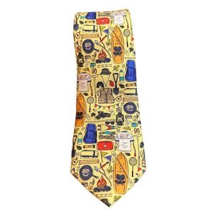 Vineyard Vines Camp Printed Sunny Yellow Neck Tie 100% Silk Boys‎ Size 49 NWT